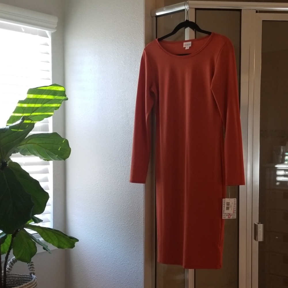 Lula Roe Long Sleeve Body Con Dress